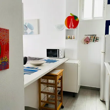 Ocean Park Apartment *