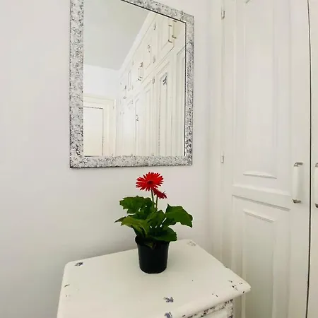 Ocean Park Apartment *